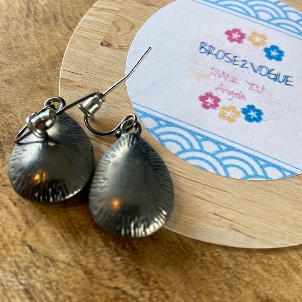 Gorgeous Blue Stone Earrings - Picture 4 of 4